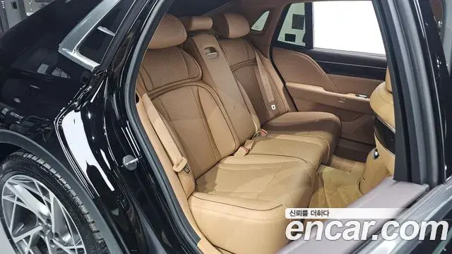 Genesis G90 2022 — Şəkil 2/39