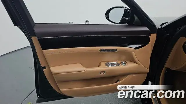 Genesis G90 2022 — Şəkil 9/39