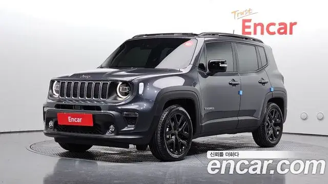 Jeep Renegade 2023 — Photo 29/31