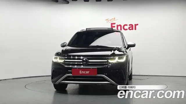Volkswagen Tiguan Allspace 2023 — Photo 20/31