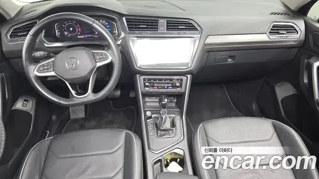 Volkswagen Tiguan Allspace 2023 — Photo 30/31