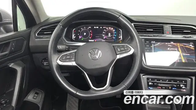 Volkswagen Tiguan Allspace 2023 — Photo 13/31