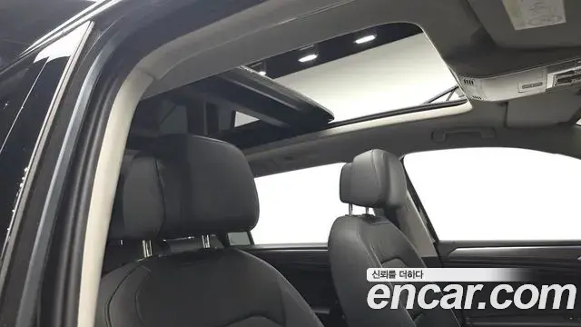 Volkswagen Tiguan Allspace 2023 — Photo 3/31