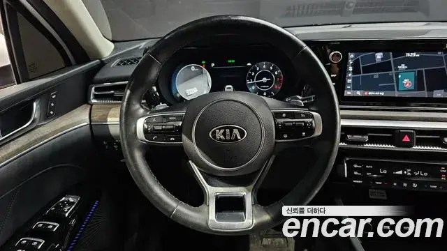 Kia K5 2021 — Фото 12/20