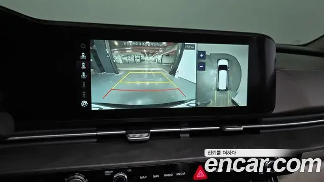 Kia Carnival 2023 — Photo 15/20