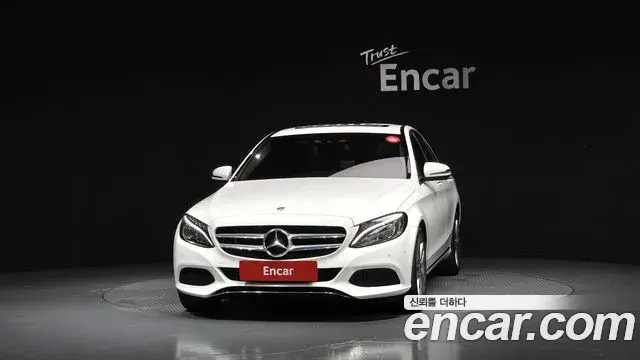 Mercedes-Benz C-Class 2018 — Фото 2/20