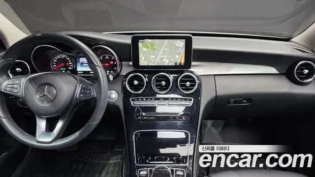 Mercedes-Benz C-Class 2018 — Фото 15/20