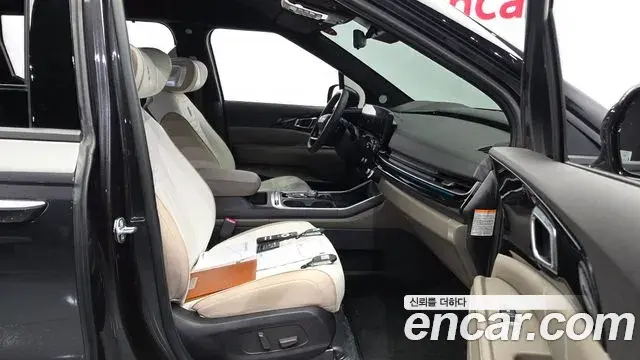 Kia Carnival 2025 — Фото 11/20