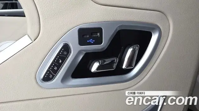 Kia Carnival 2025 — Фото 18/20