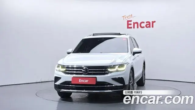Volkswagen Tiguan 2021 — Photo 7/20