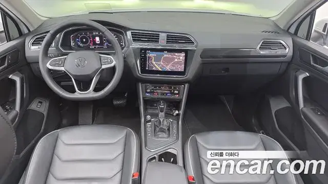 Volkswagen Tiguan 2021 — Photo 17/20