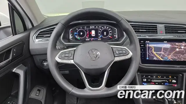 Volkswagen Tiguan 2021 — Photo 4/20