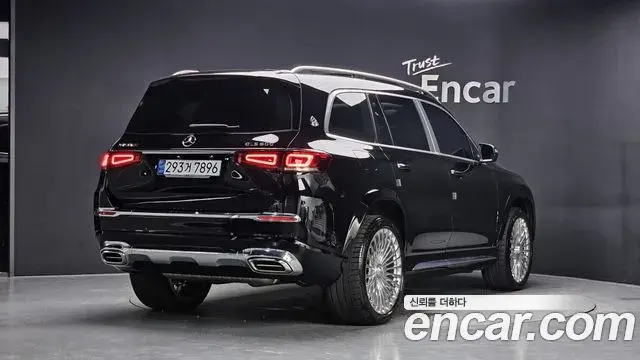 Mercedes-Benz GLS-Class 2023 — Photo 20/31