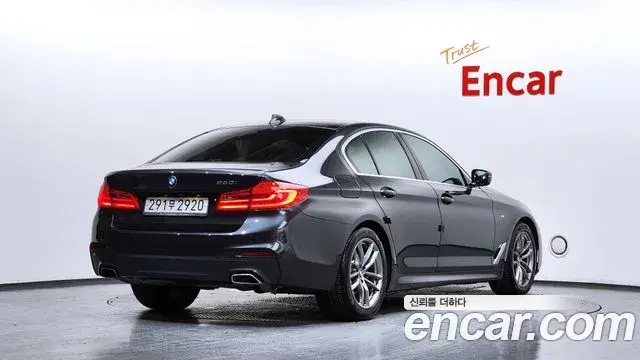 BMW 5 Series 2020 — Фото 2/20