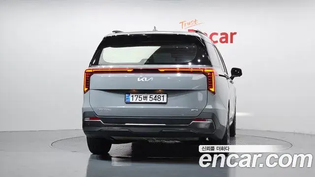 Kia Carnival 2024 — ფოტო 19/30