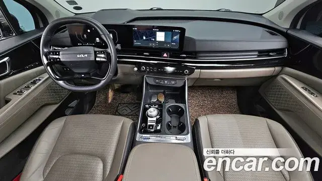 Kia Carnival 2024 — ფოტო 7/30