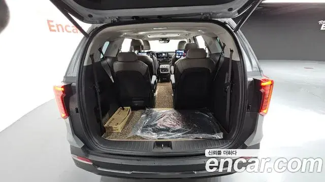 Kia Carnival 2024 — ფოტო 10/30