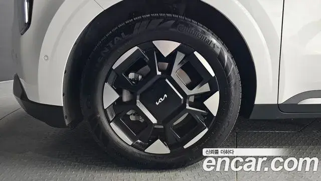 Kia Carnival 2025 — ფოტო 17/43