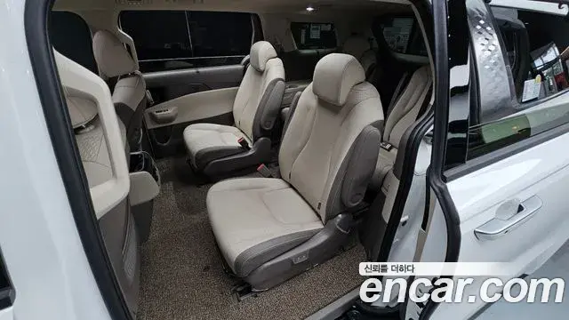 Kia Carnival 2025 — ფოტო 12/43