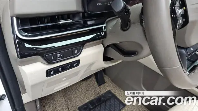 Kia Carnival 2025 — ფოტო 39/43