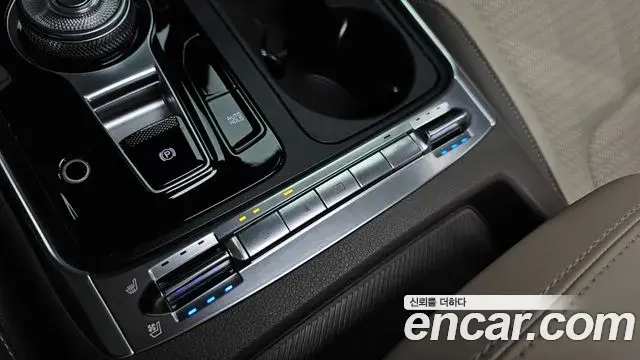 Kia Carnival 2025 — ფოტო 23/43