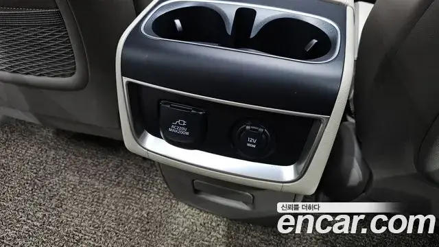 Kia Carnival 2025 — ფოტო 6/43