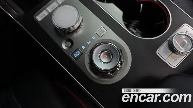 Genesis GV80 Coupe 2024 — Şəkil 25/42