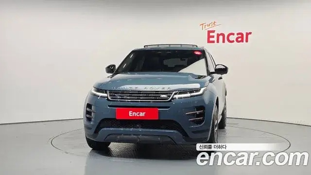 Land Rover Range Rover Evoque 2024 — Фото 3/20