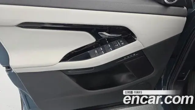 Land Rover Range Rover Evoque 2024 — Şəkil 15/33