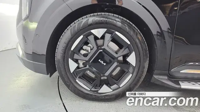 Kia Carnival 2025 — Photo 3/39