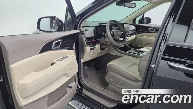 Kia Carnival 2025 — Photo 16/39