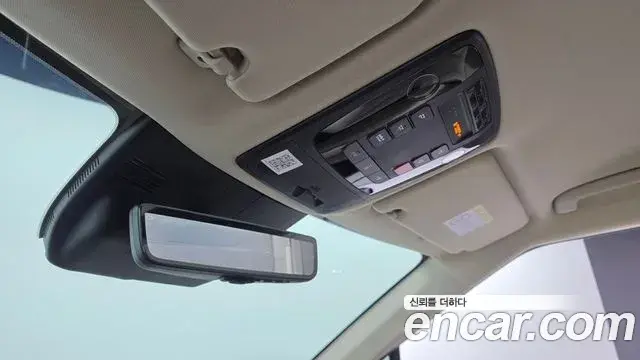 Kia Carnival 2025 — Photo 17/39