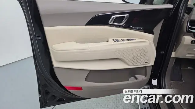 Kia Carnival 2025 — Photo 25/39