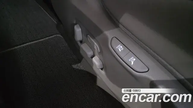 Kia Carnival 2025 — Photo 15/39