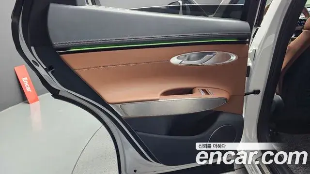 Genesis GV70 2026 — Photo 9/32