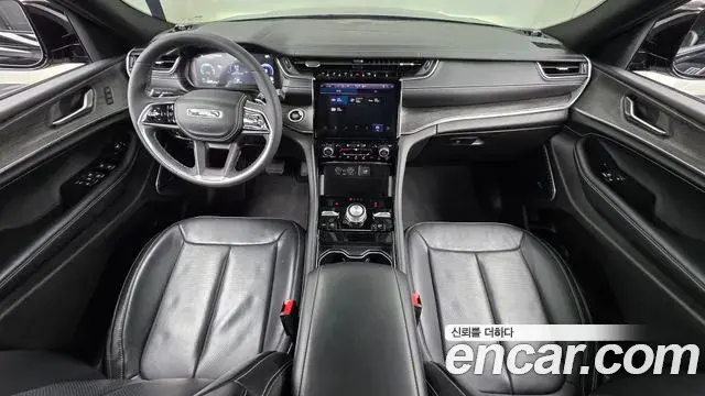 Jeep Grand Cherokee 2023 — ფოტო 11/20