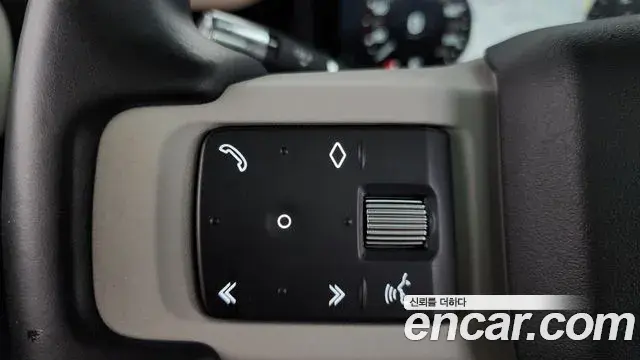 Land Rover Defender 2021 — ფოტო 5/32