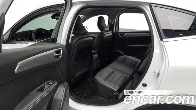 Renault Samsung XM3 2023 — ფოტო 12/20