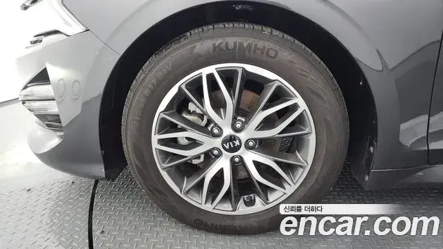 Kia K5 2021 — Photo 5/31