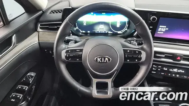 Kia K5 2021 — Photo 30/31