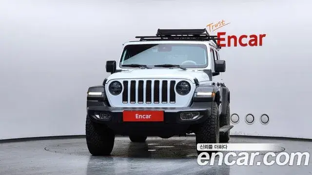 Jeep Wrangler 2019 — ფოტო 18/20