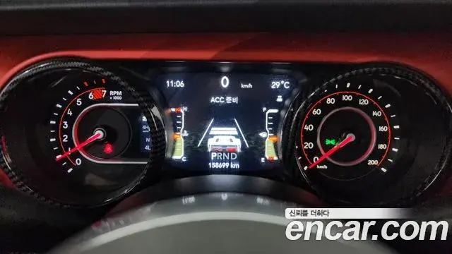 Jeep Wrangler 2019 — ფოტო 1/20