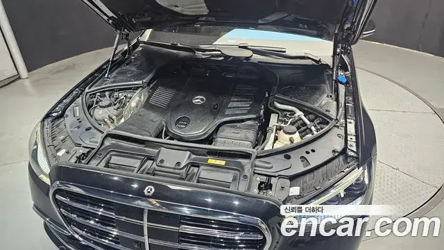 Mercedes-Benz S-Class 2022 — Şəkil 27/31