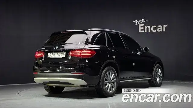 Mercedes-Benz GLC-Class 2018 — Фото 2/20