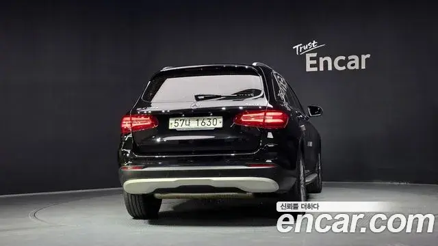 Mercedes-Benz GLC-Class 2018 — Фото 4/20