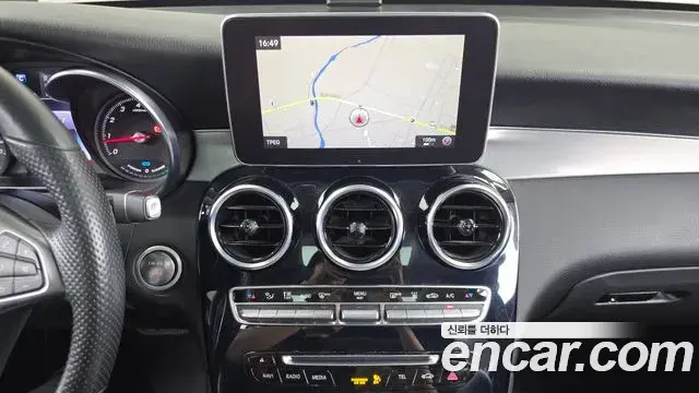 Mercedes-Benz GLC-Class 2018 — Фото 13/20