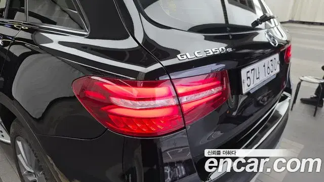 Mercedes-Benz GLC-Class 2018 — ფოტო 26/34