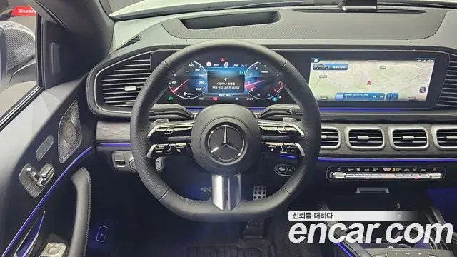 Mercedes-Benz GLE-Class 2025 — Photo 22/35