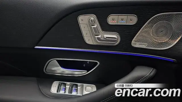 Mercedes-Benz GLE-Class 2025 — Photo 8/35
