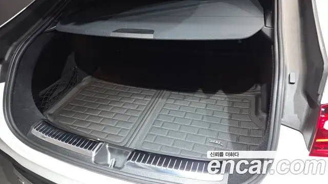 Mercedes-Benz GLE-Class 2025 — Photo 12/35